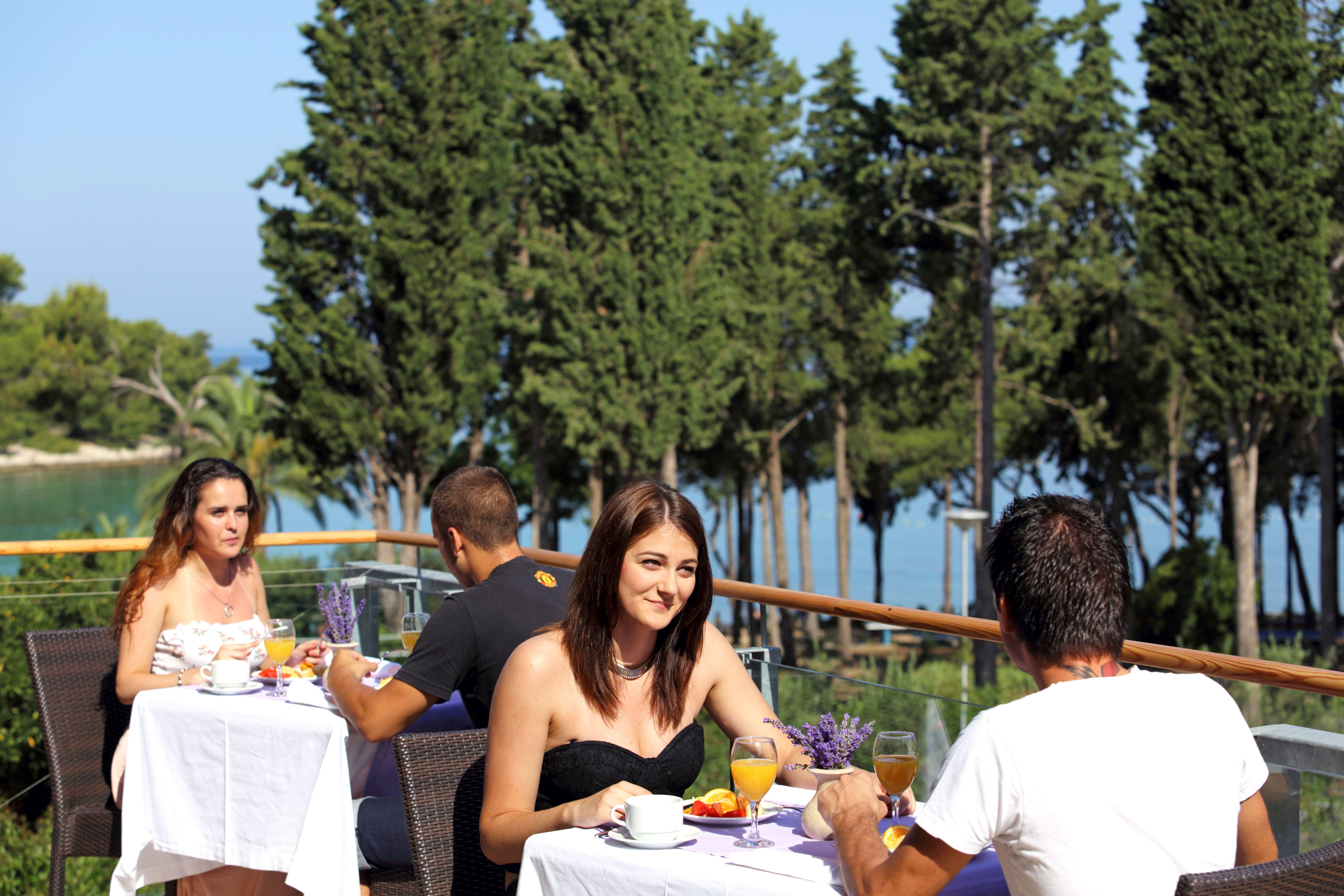 Aminess Vival Velaris Resort Supetar Eksteriør billede