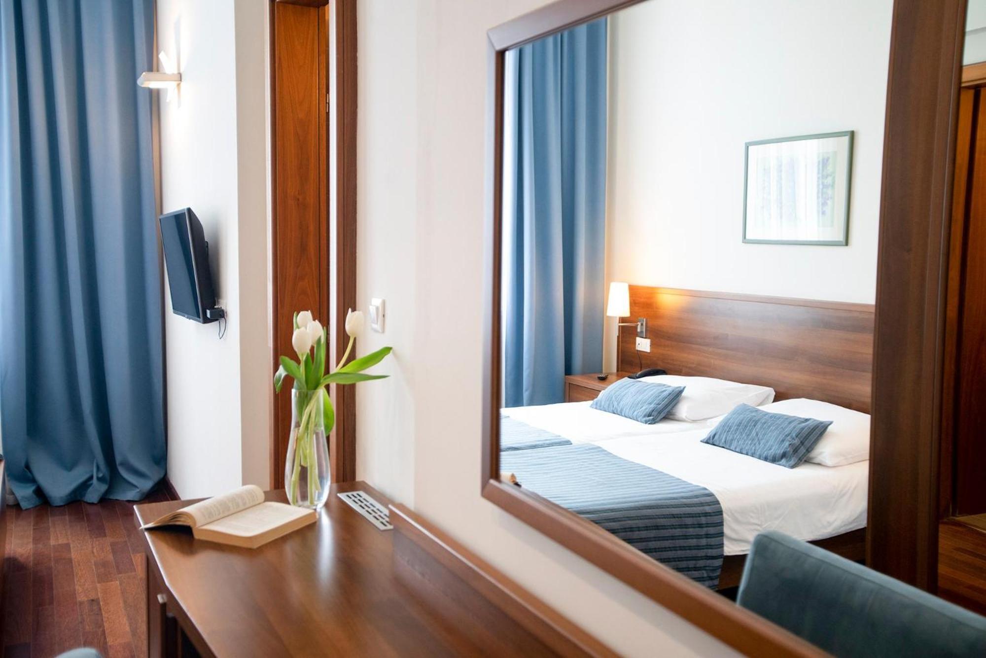 Aminess Vival Velaris Resort Supetar Eksteriør billede