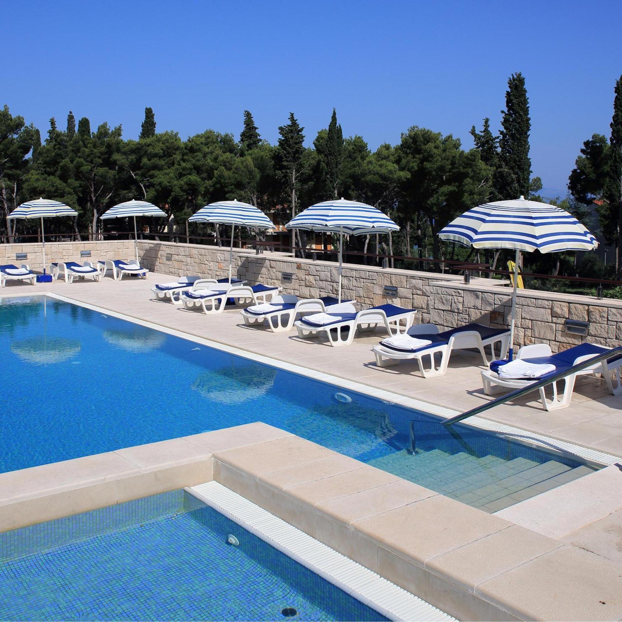 Aminess Vival Velaris Resort Supetar Eksteriør billede