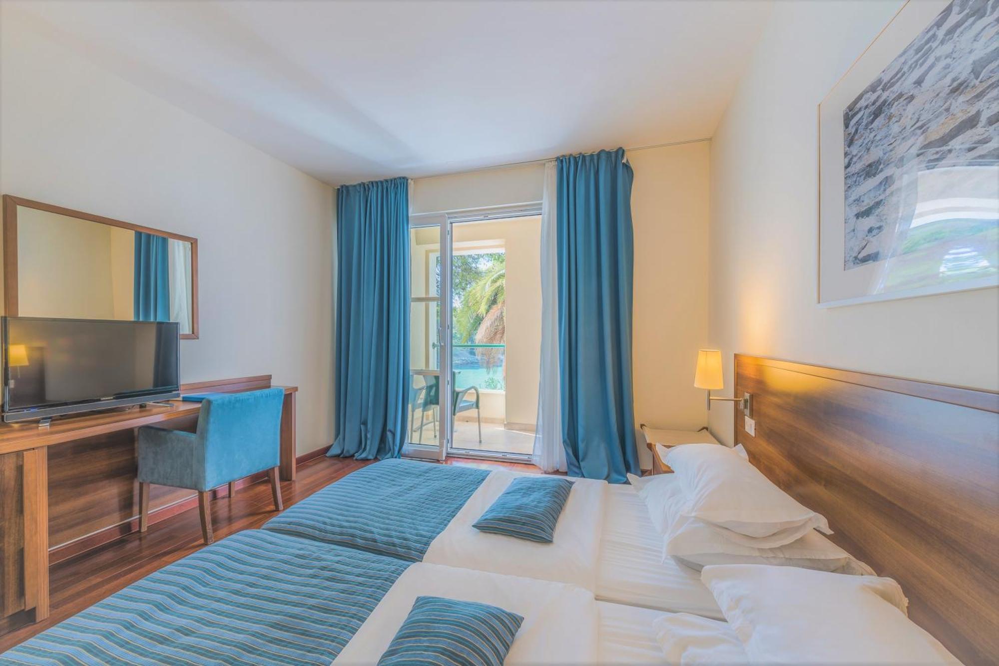 Aminess Vival Velaris Resort Supetar Eksteriør billede